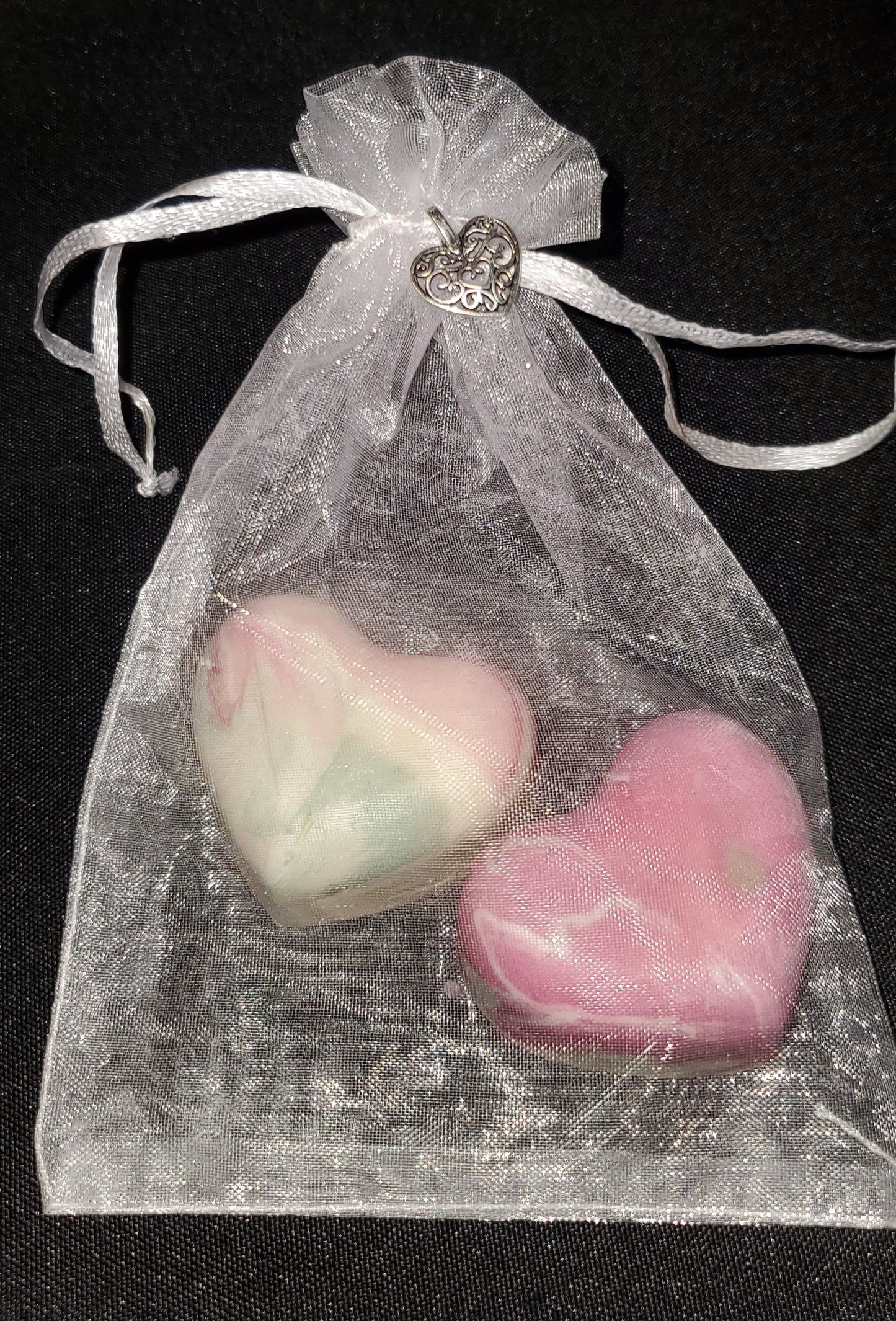 2 Heart soaps with mesh bag