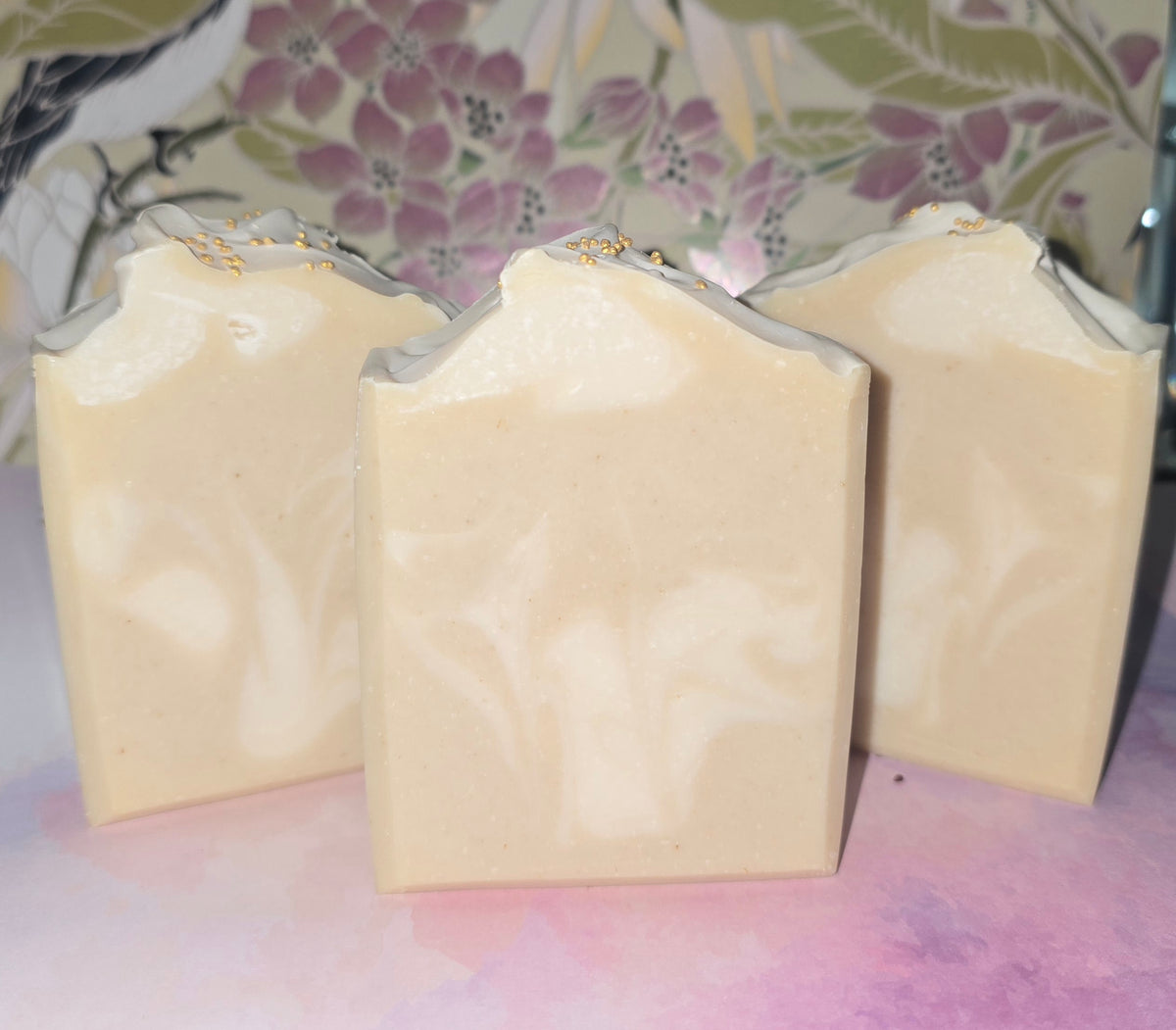 Colloidal Oat Bar for sensitive skin.